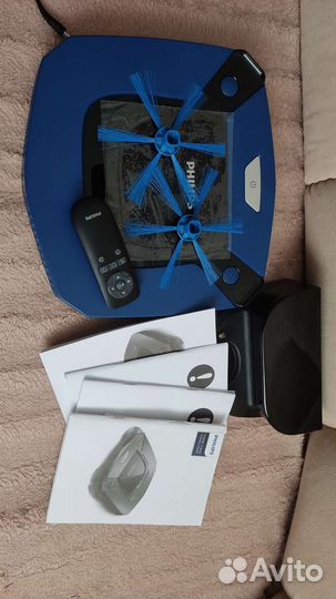 Робот пылесос philips