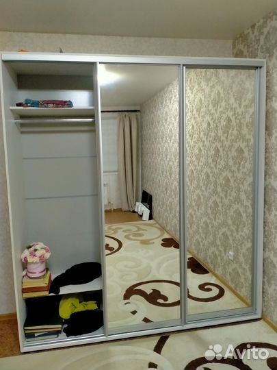 Шкаф купе 3 дверный зеркало