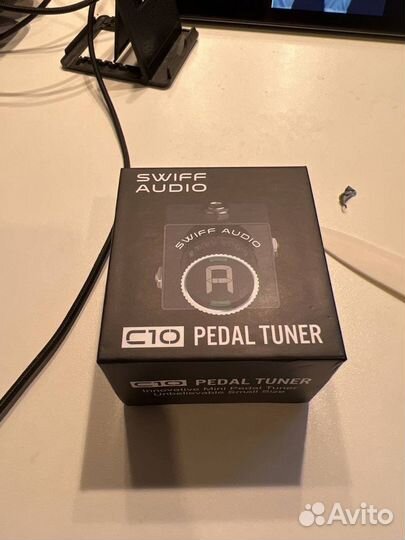 Тюнер мини педаль (гитара, бас, укулеле)