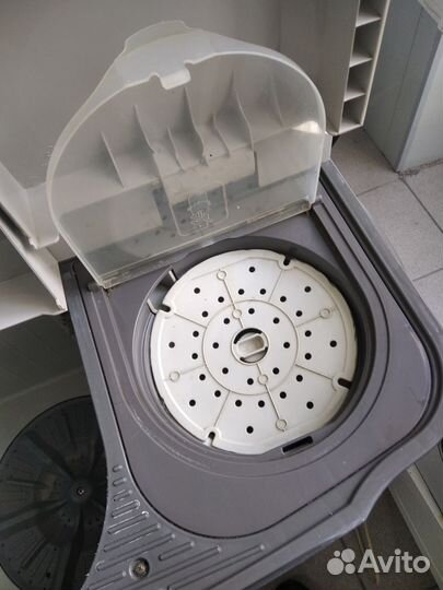 Стиральная машина с вертикальной загрузкой