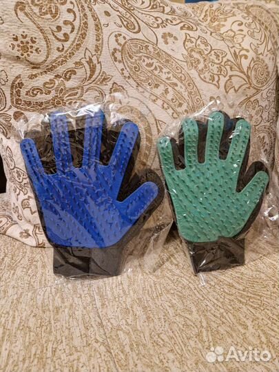 Перчатка для вычесывания шерсти животных оптом