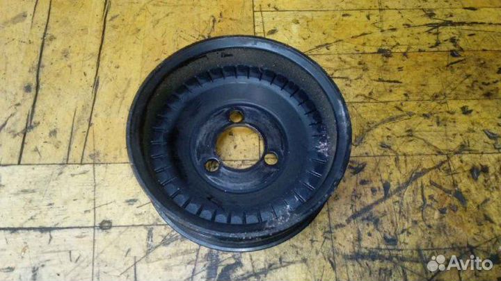 Шкив водяного насоса (помпы) Chevrolet Orlando 1.8