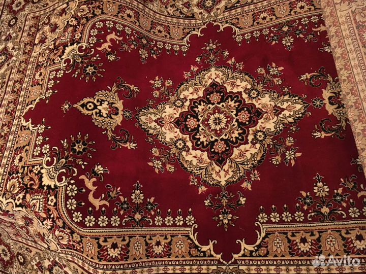 Ковер шерстяной новый 3,2х2,2 м