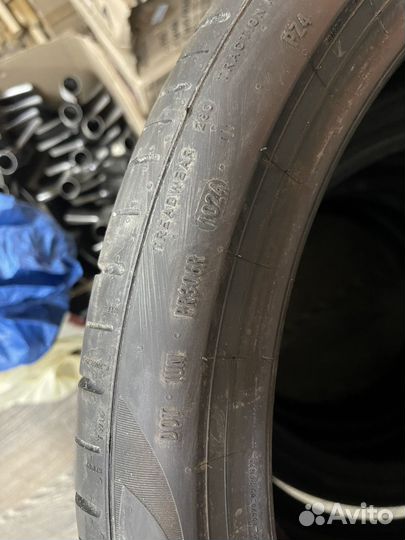 Pirelli P Zero 275/35 R22 и 315/30 R22 104Y
