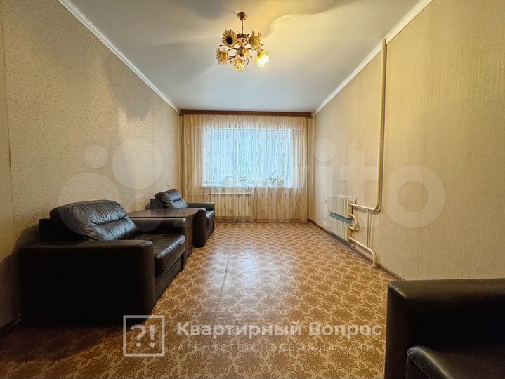 2-к. квартира, 50 м², 4/9 эт.