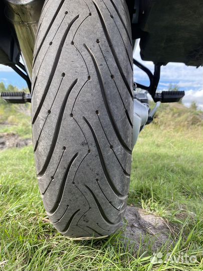 Мотоцикл бмв BMW R1100R