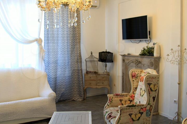 Квартира-студия, 42 м², 4/14 эт.