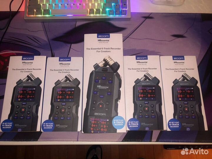 В наличии рекордер Zoom H4essential 32-Bit 2024