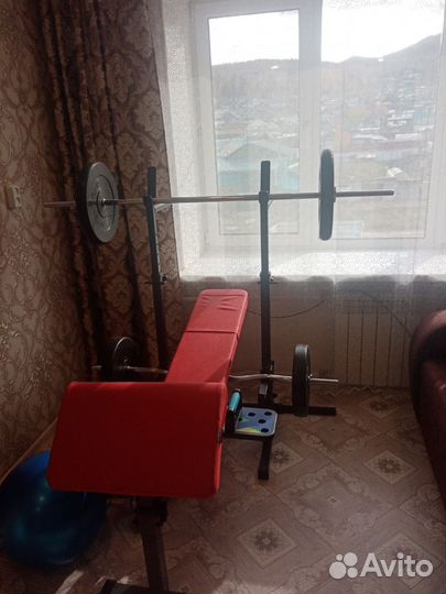 Скамья для жима со стойками и штангой бу