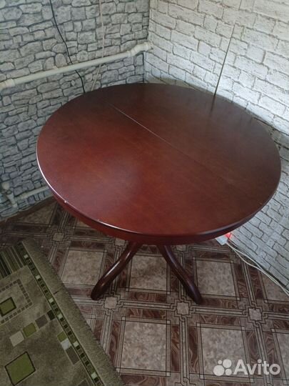 Стол из массива