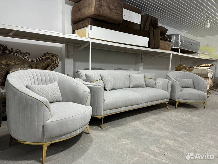Диван с креслами