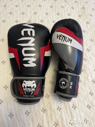 Боксерские перчатки venum Elite Boxing Gloves