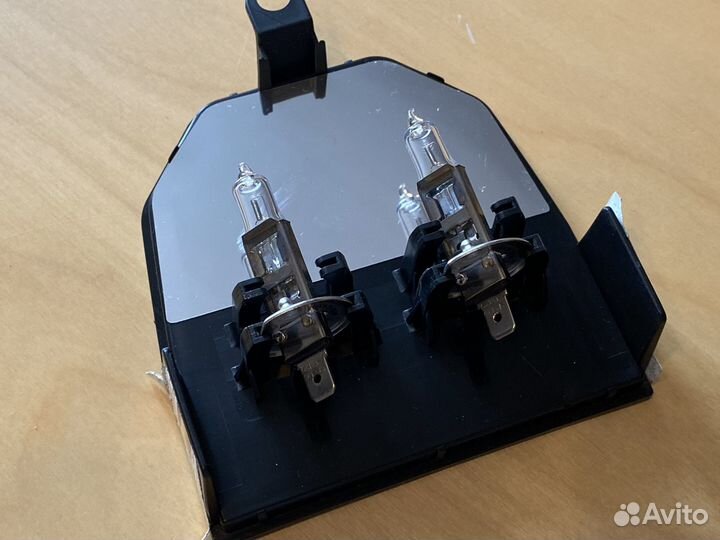 2 лампочки H1 valeo