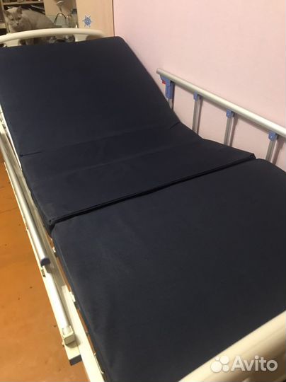 Кровать функциональнаяс матрасом