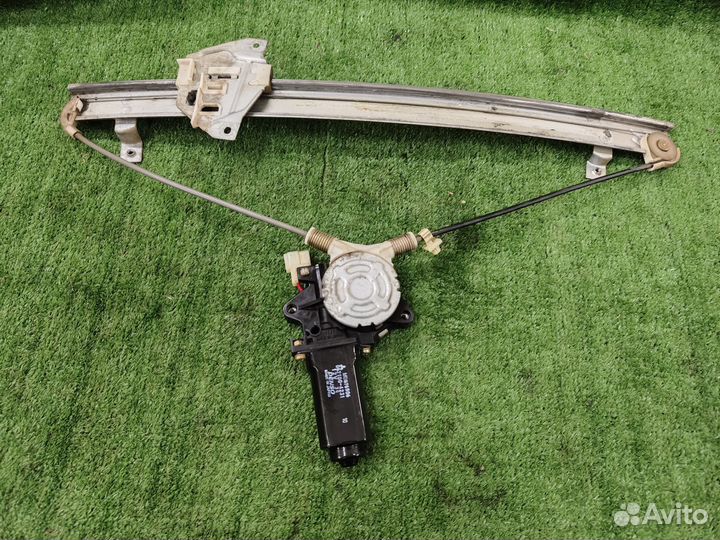 Электро стеклоподъемник Mitsubishi Space Runner