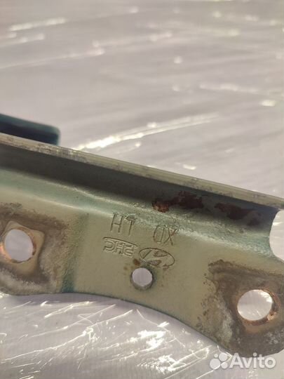 Петли капота Hyundai Elantra