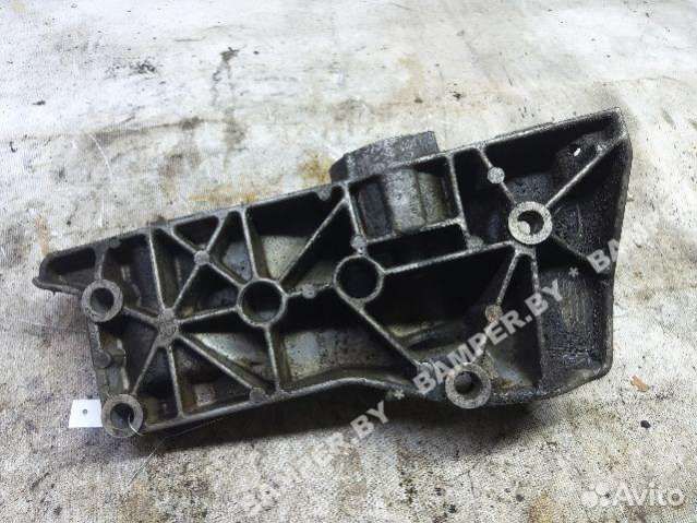 Кронштейн генератора Audi A2 036145169g