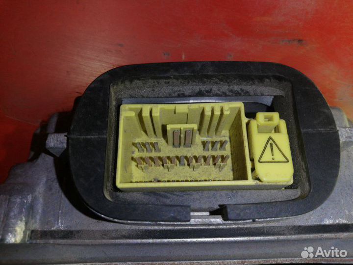 Блок управления airbag Toyota Land Cruiser UZJ100