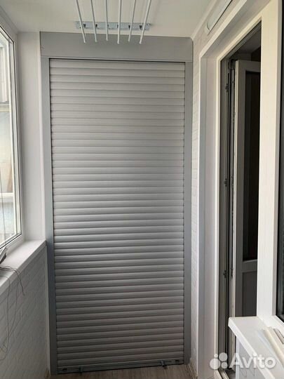 Шкаф с рольставнями на балкон по вашему эскизу