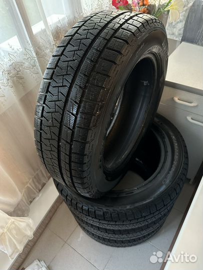 Pirelli Ice Asimmetrico 225/60 R18