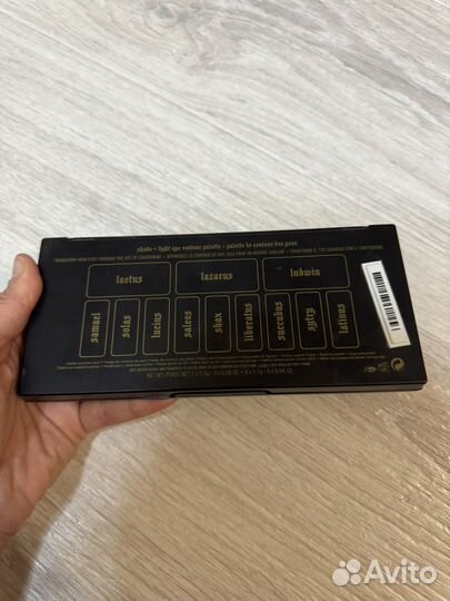 Палетка теней Kat Von D - Shade + Light Glimmer