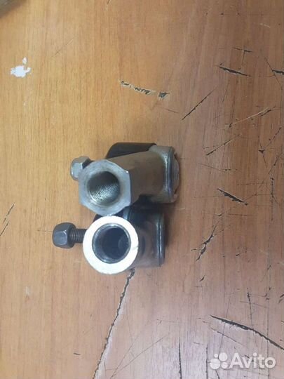 Рулевой наконечник volvo v40. 00-04гг