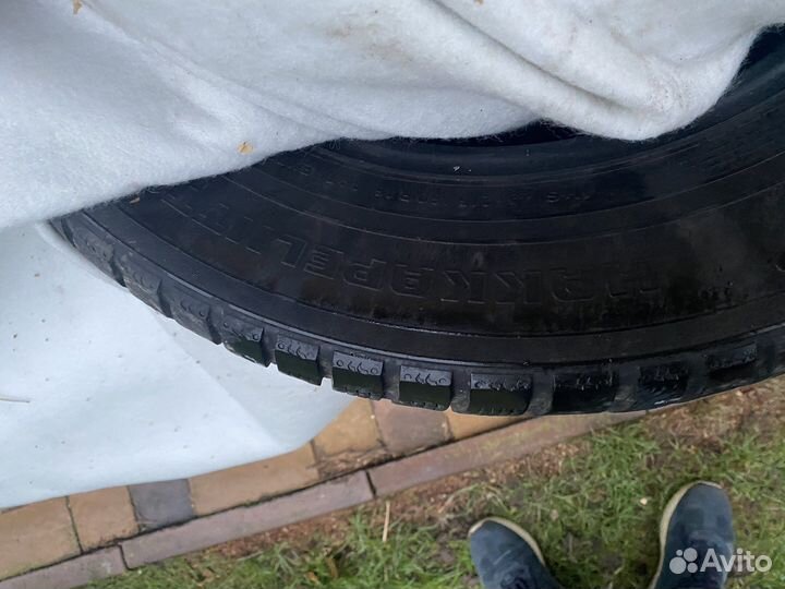 Nokian Tyres Hakkapeliitta 7 215/60 R16 99