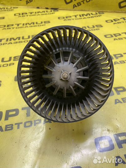 Моторчик печки Nissan Note E11