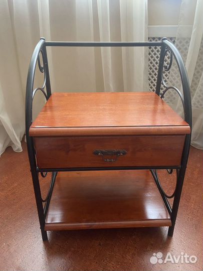 Тумба прикроватная массив гевеи мебель малайзии