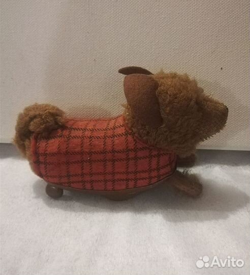 Старинная, заводная игрушка schuco