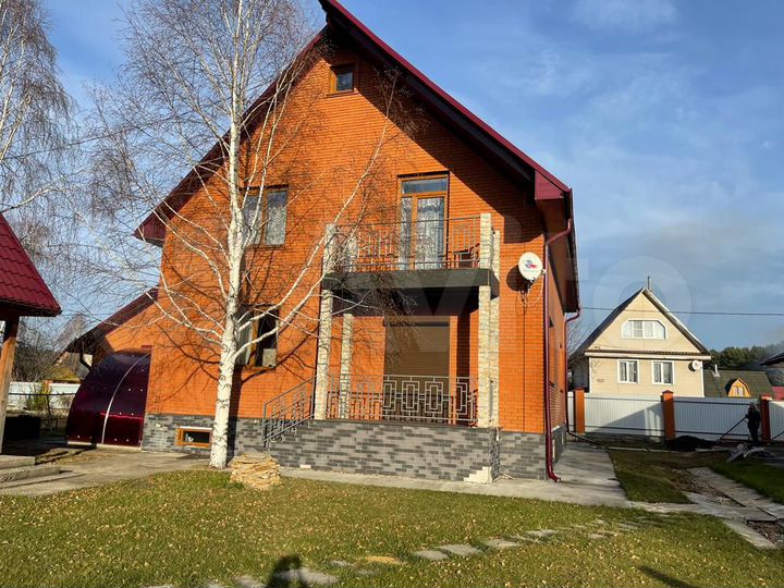 Дом 263 м² на участке 20 сот.