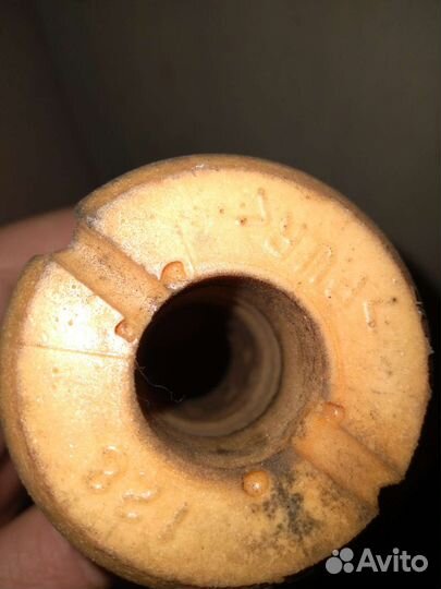 Отбойник стойки передний