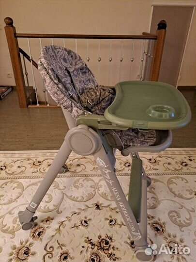 Стульчик для кормления