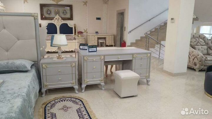 Спальный гарнитур новый