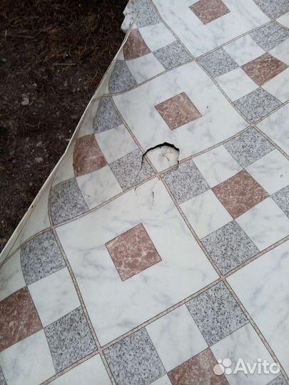 Линолеум 3х3м бу. Цена за все