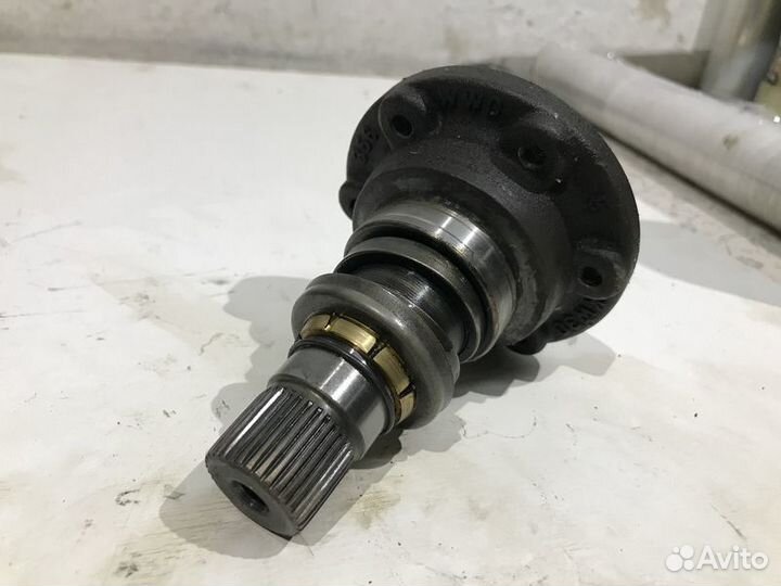 Фланец кпп правый Skoda Octavia A5