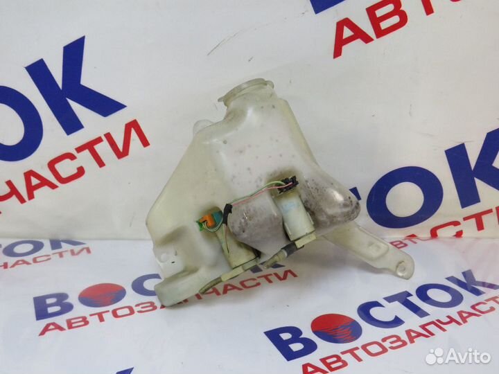 Бачок омывателя nissan serena KBC23, kajc23, kbcc2