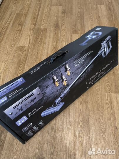 Беспроводной пылесос Redmond RV-UR374