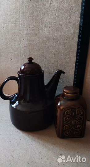 Чайник глиняный и чайница