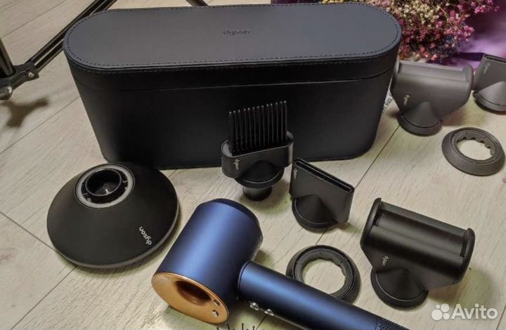Фен dyson с кейсом