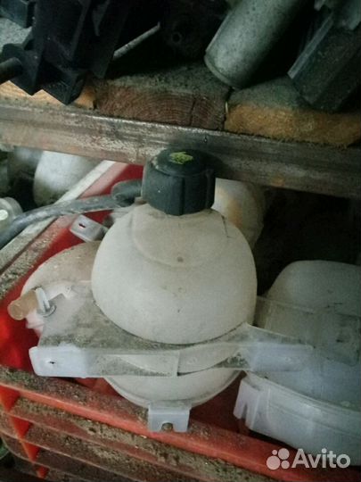 Бачек расширительный для Рено