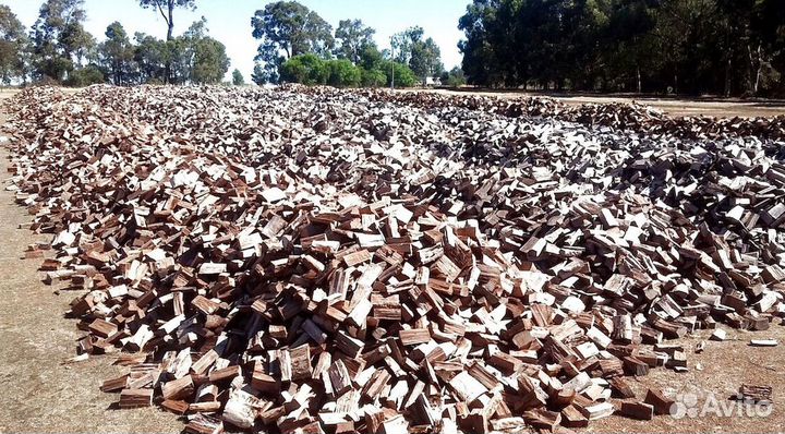 Дрова рядом