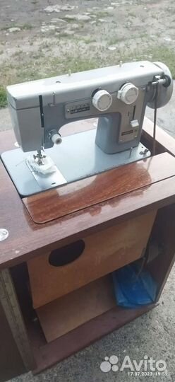 Швейная машинка чайка