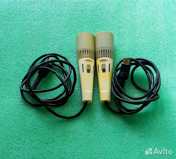 Микрофон динамический Мд-64М. 1983 г. СССР