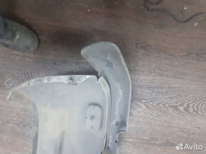 Бампер задний Toyota Raum