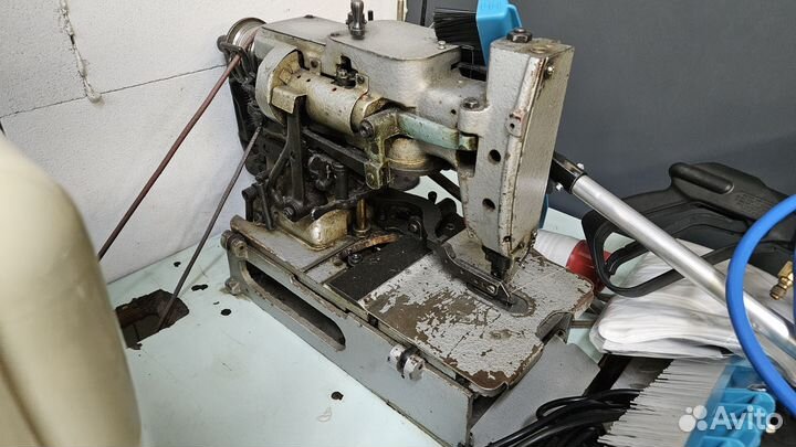 Петельная машина