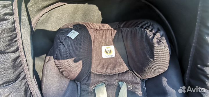 Детская автомобильная люлька с базой Peg Perego