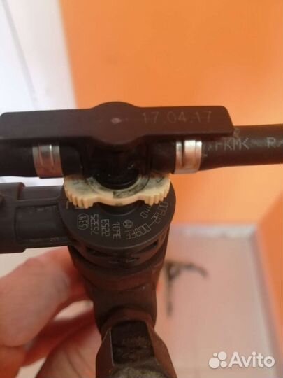 Форсунка bosch 0445110583