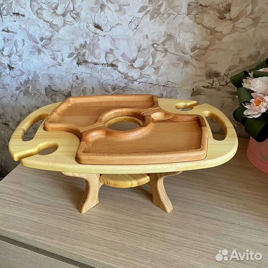 Винный столик (менажница в комплекте)