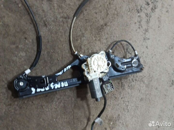 Стеклоподъемник передний правыйMercedes W211 2007
